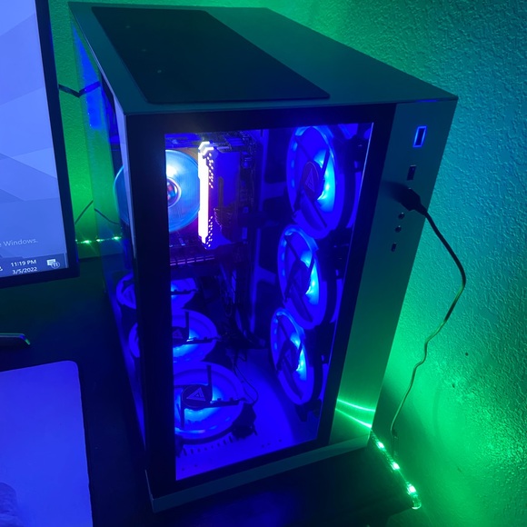 Gaming PC Ryzen 5 5600X 570X Pro Motherboard Gigabyte GTX 1650 - Picture 2 of 2